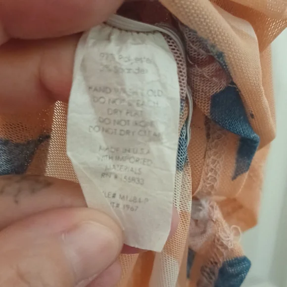 ⭐️4/$20⭐️Publik Mesh Top - Picture 5 of 8